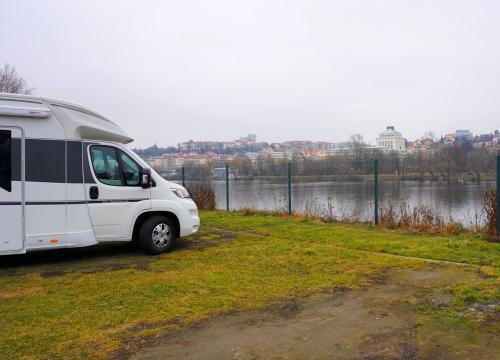 Aparte staanplaatsen